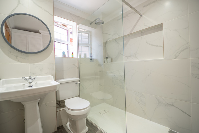 Ensuite