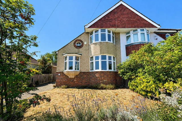 Castleton Avenue, Bexleyheath, DA7