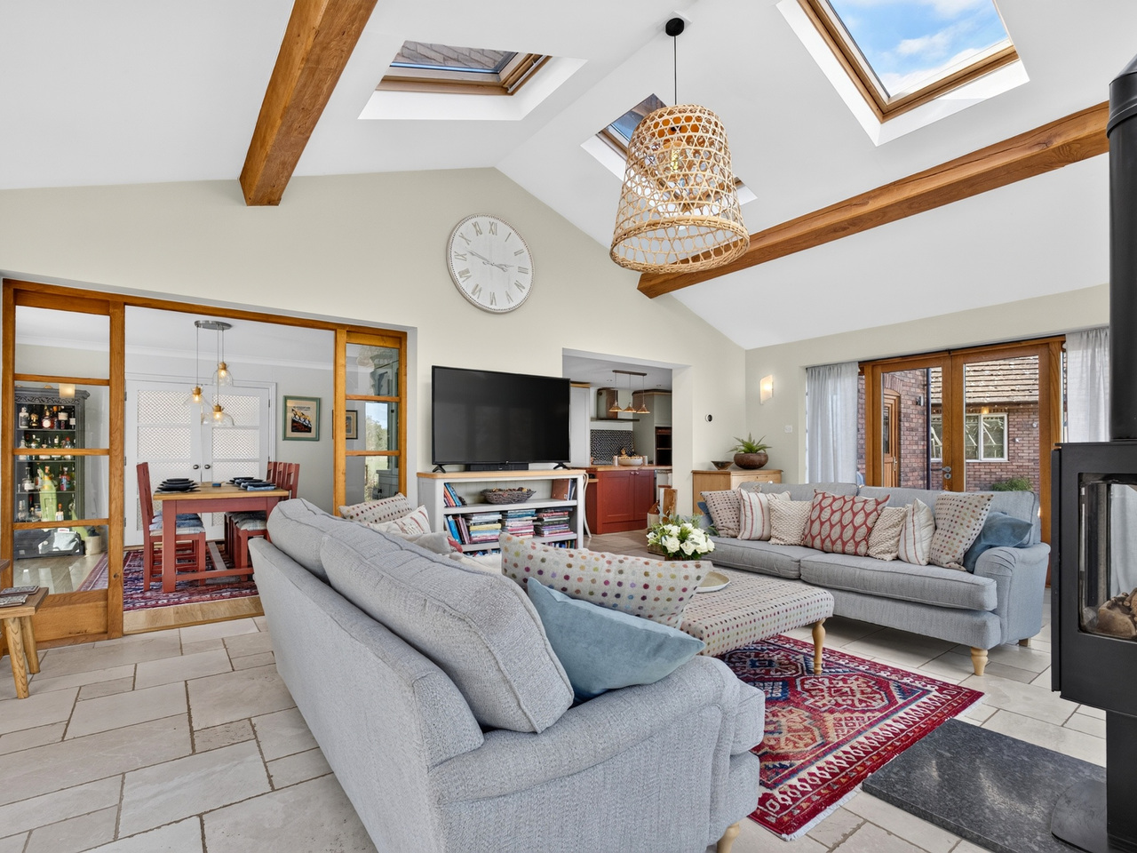 Family Room (5)