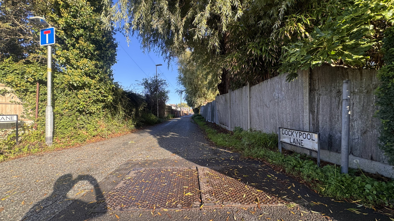 Dockypool Lane