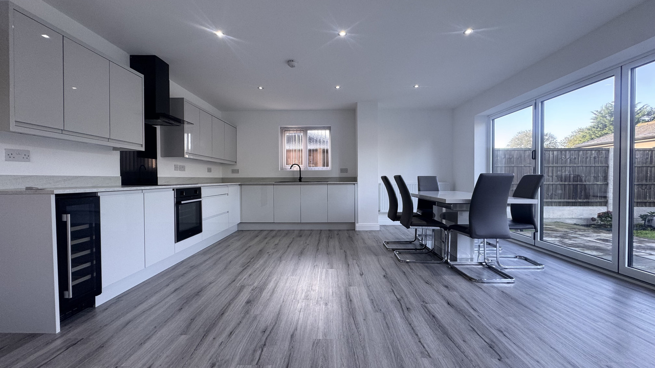 Kitchen / Diner