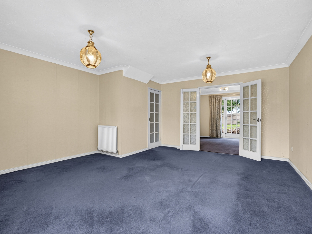 Living Room (2)