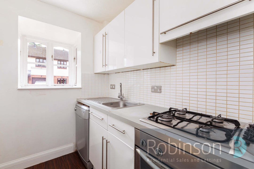 32 Lancastria Mews-11