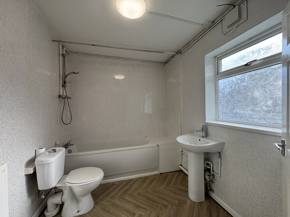 Bath/WC (downstairs)