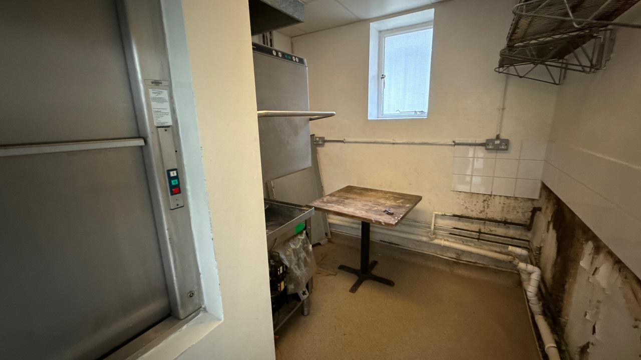 Set up room