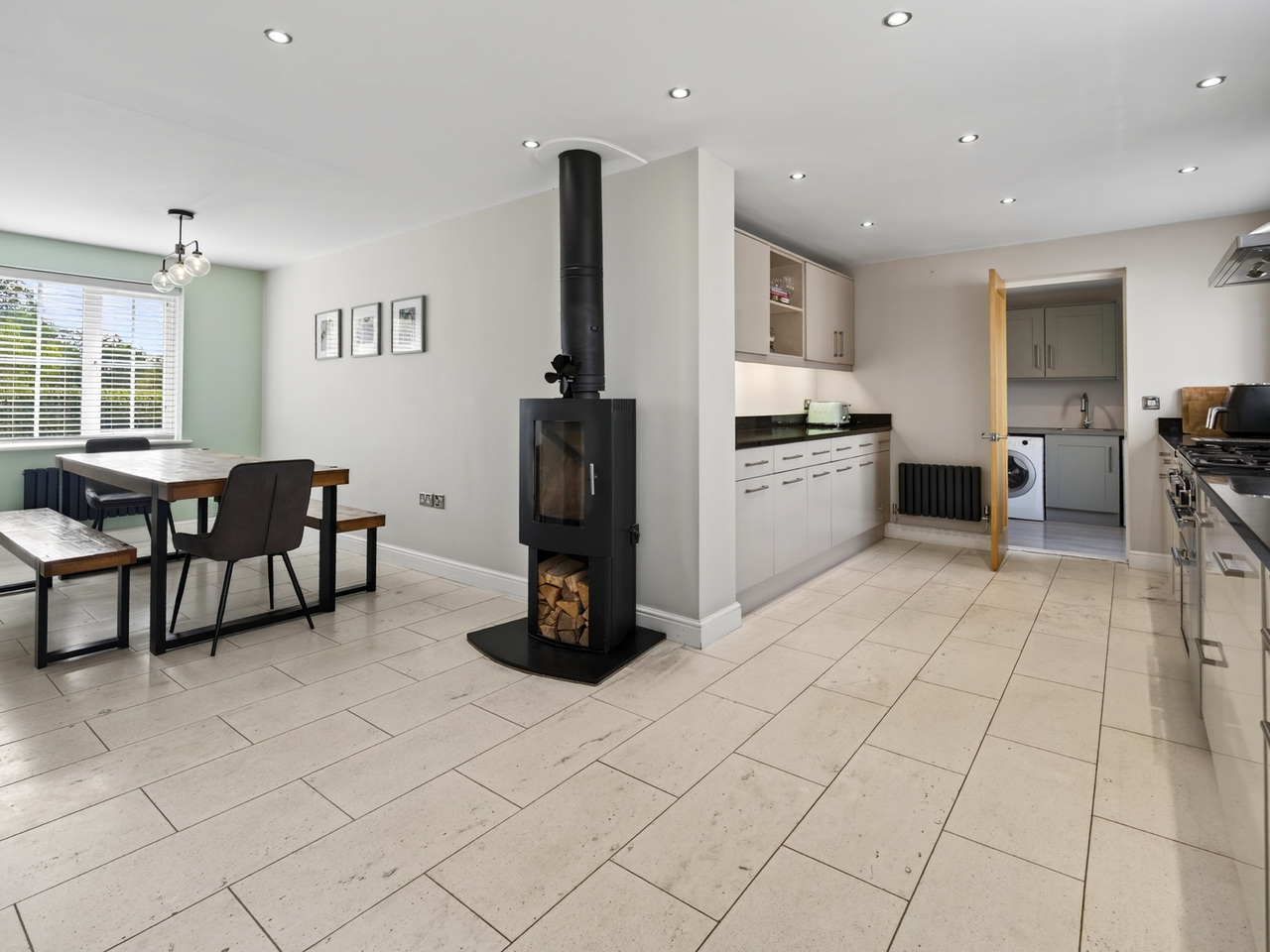 Kitchen Dining Room (2)