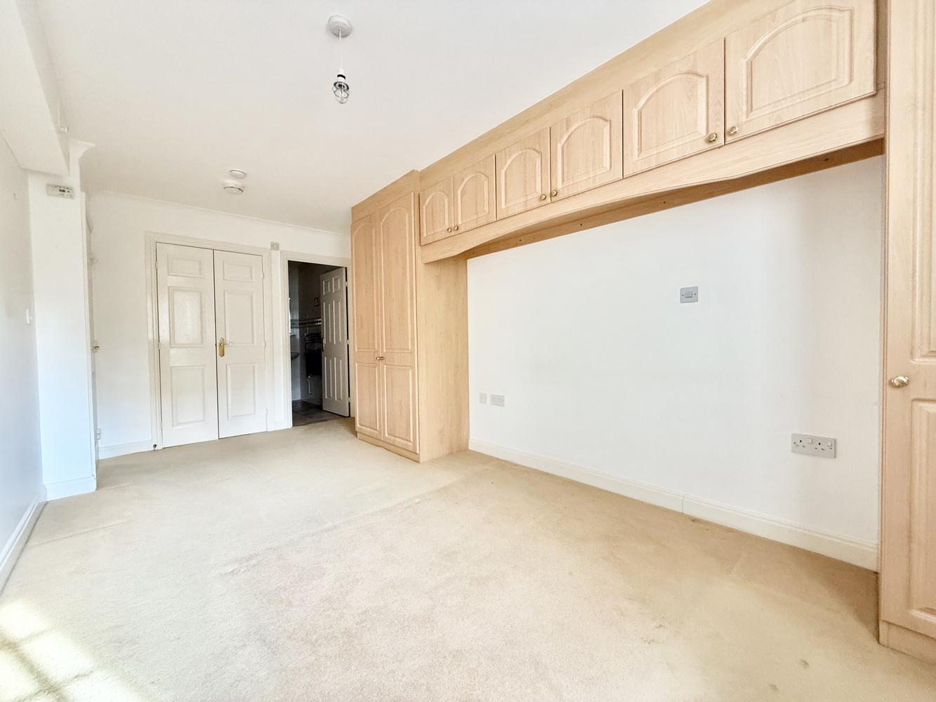 Flat 16, The Atrium, Whincroft Close, Ferndown, Dorset