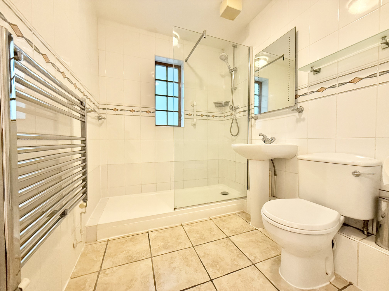 Flat 16, The Atrium, Whincroft Close, Ferndown, Dorset