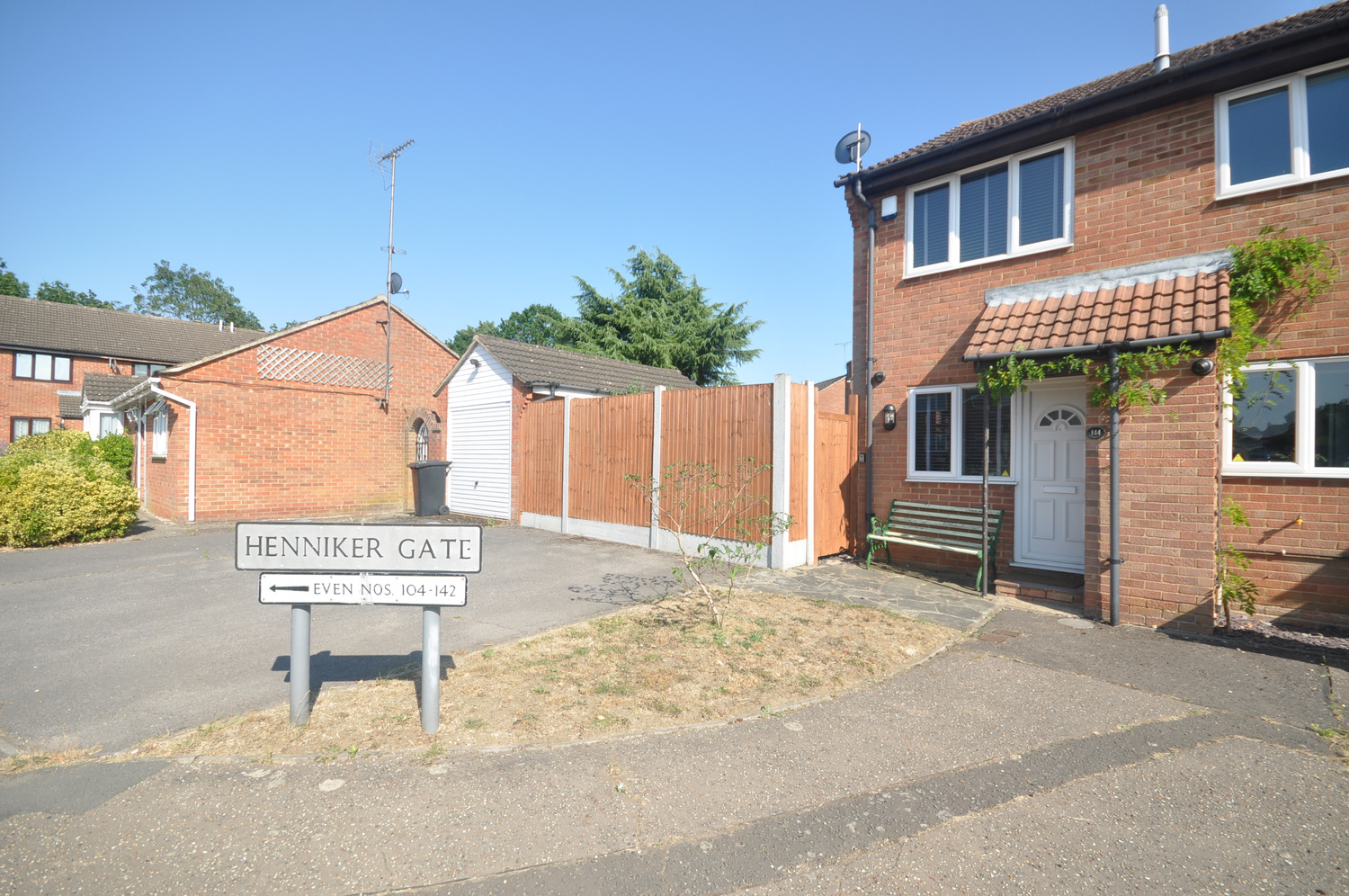 Henniker Gate, Chelmer Village, Chelmsford