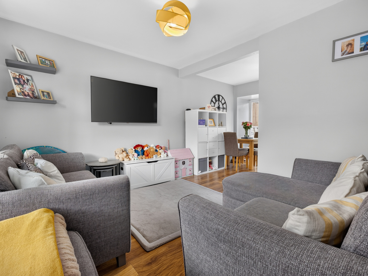 living room (2)