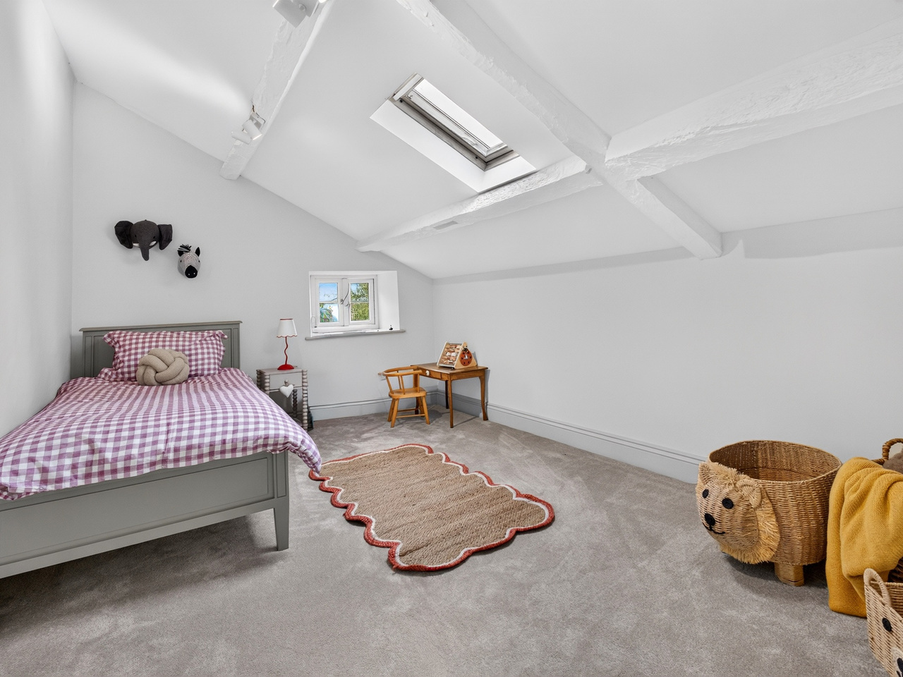 Bed 4