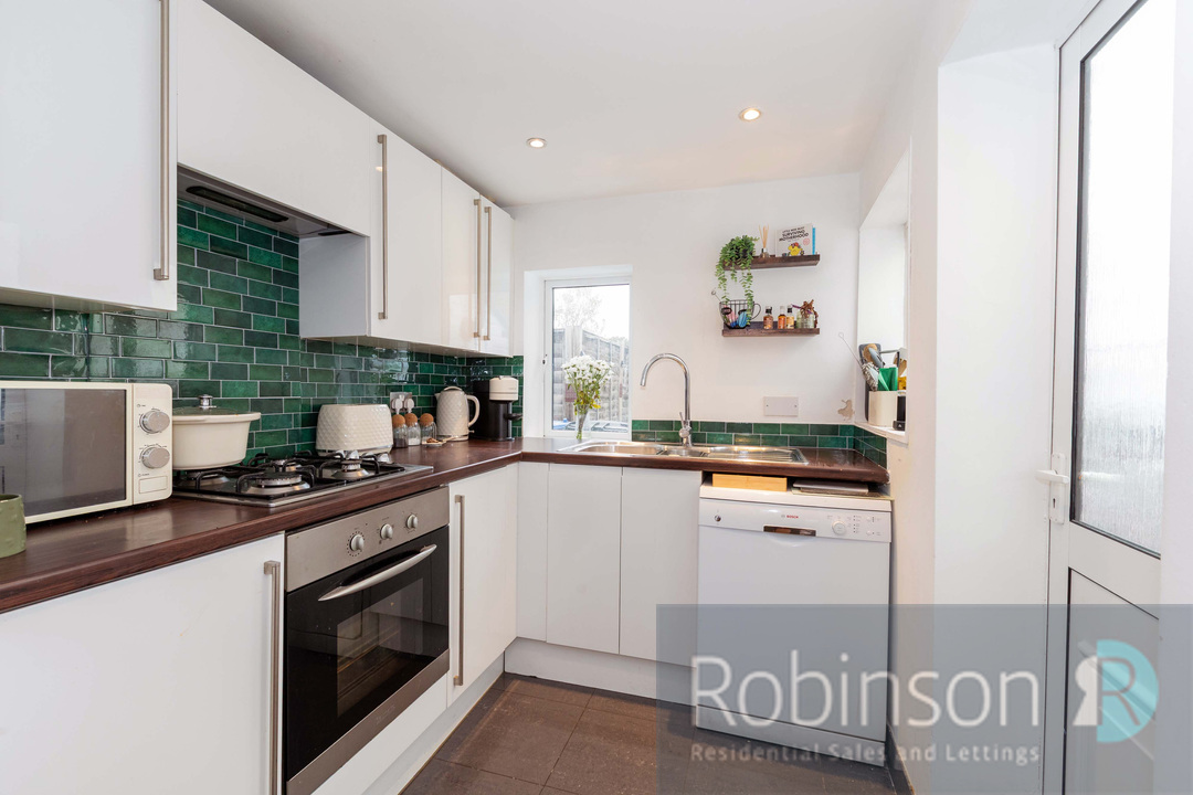 23 Risborough Road-10