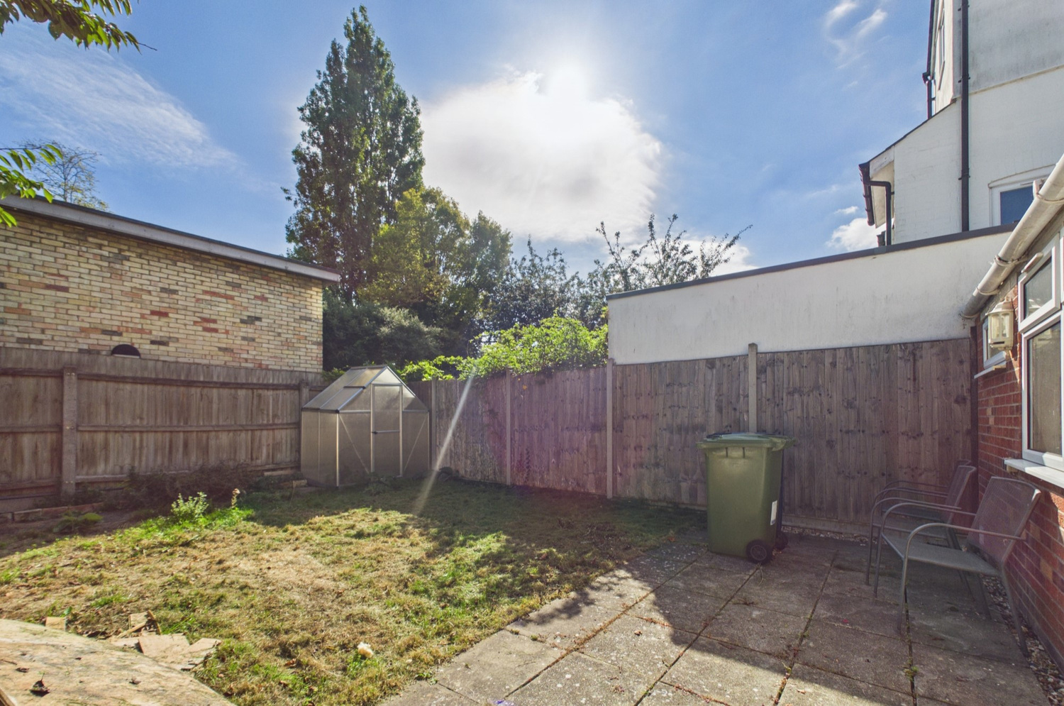 CAM03259G0-PR0359-STILL033