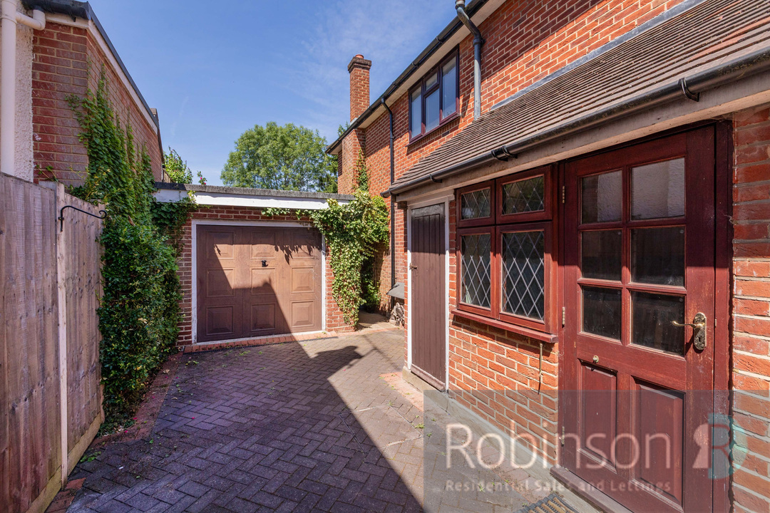 197 Courthouse Road-5