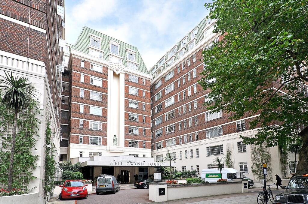 Sloane Avenue, London, SW3