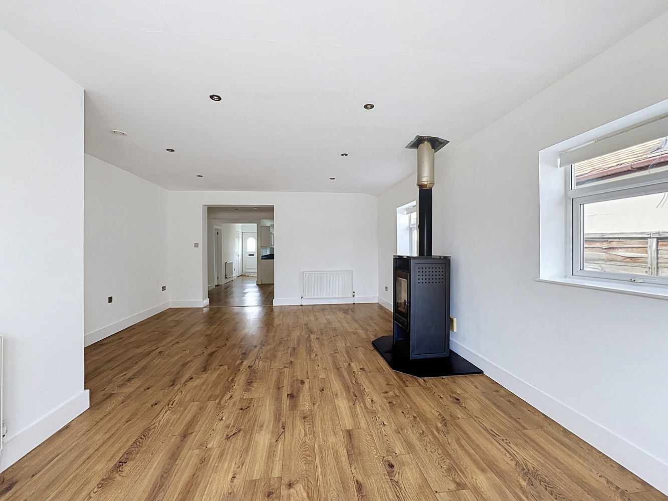 103-centre-drive-newmarket_00001