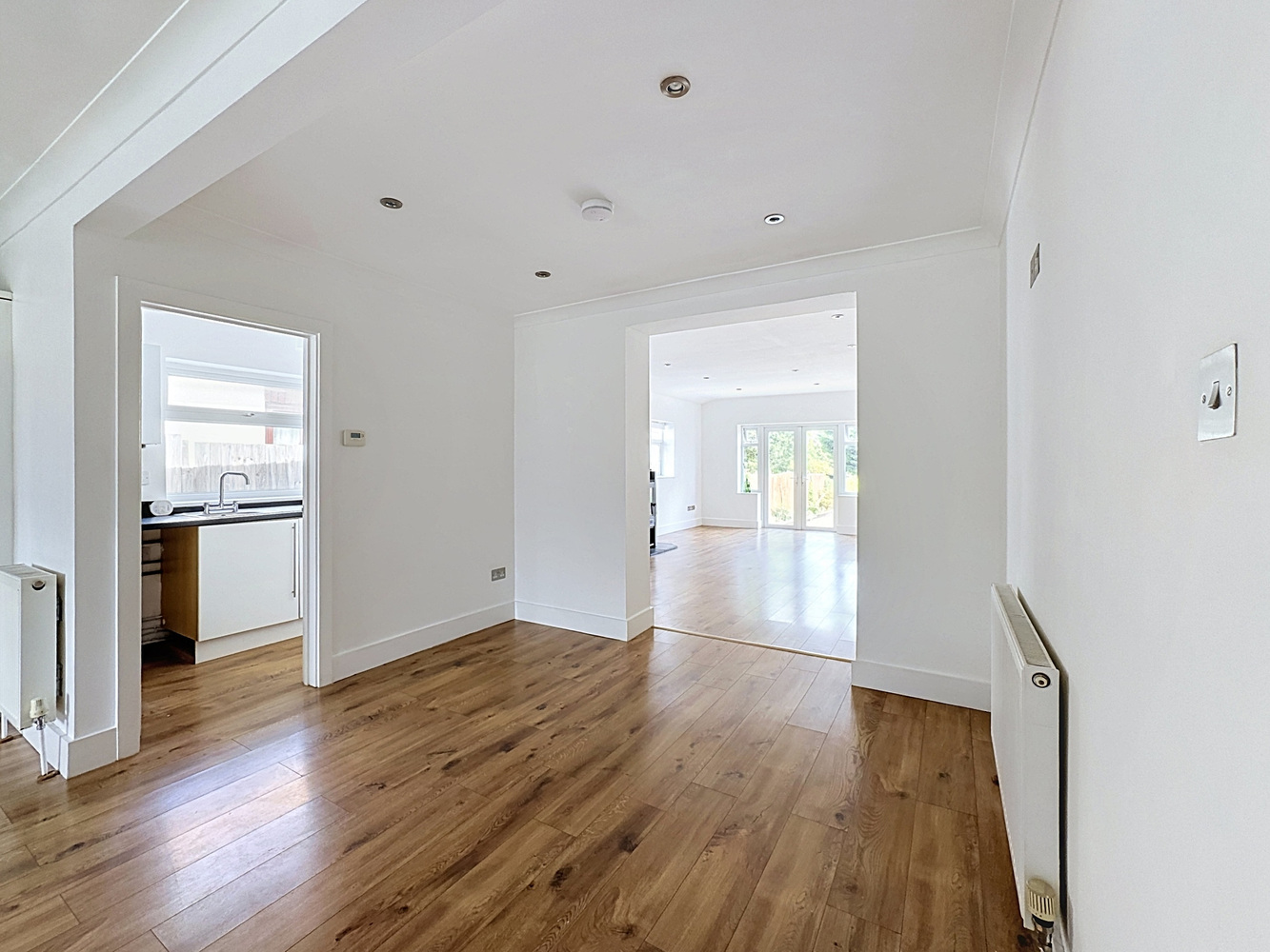 103-centre-drive-newmarket_00008