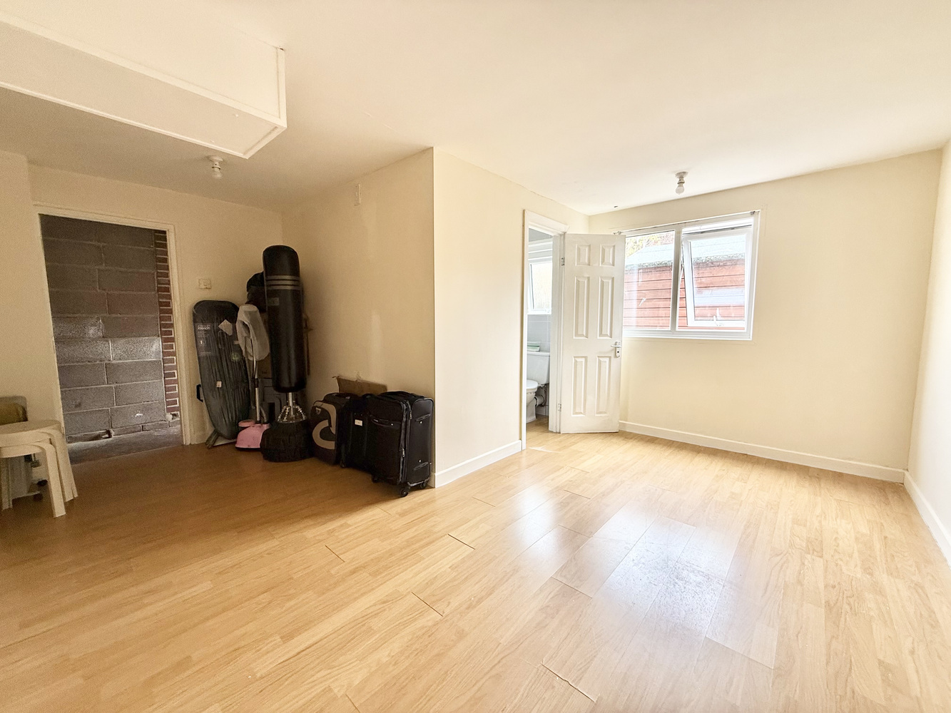 Farm Road, West Moors, Ferndown, Dorset, BH22