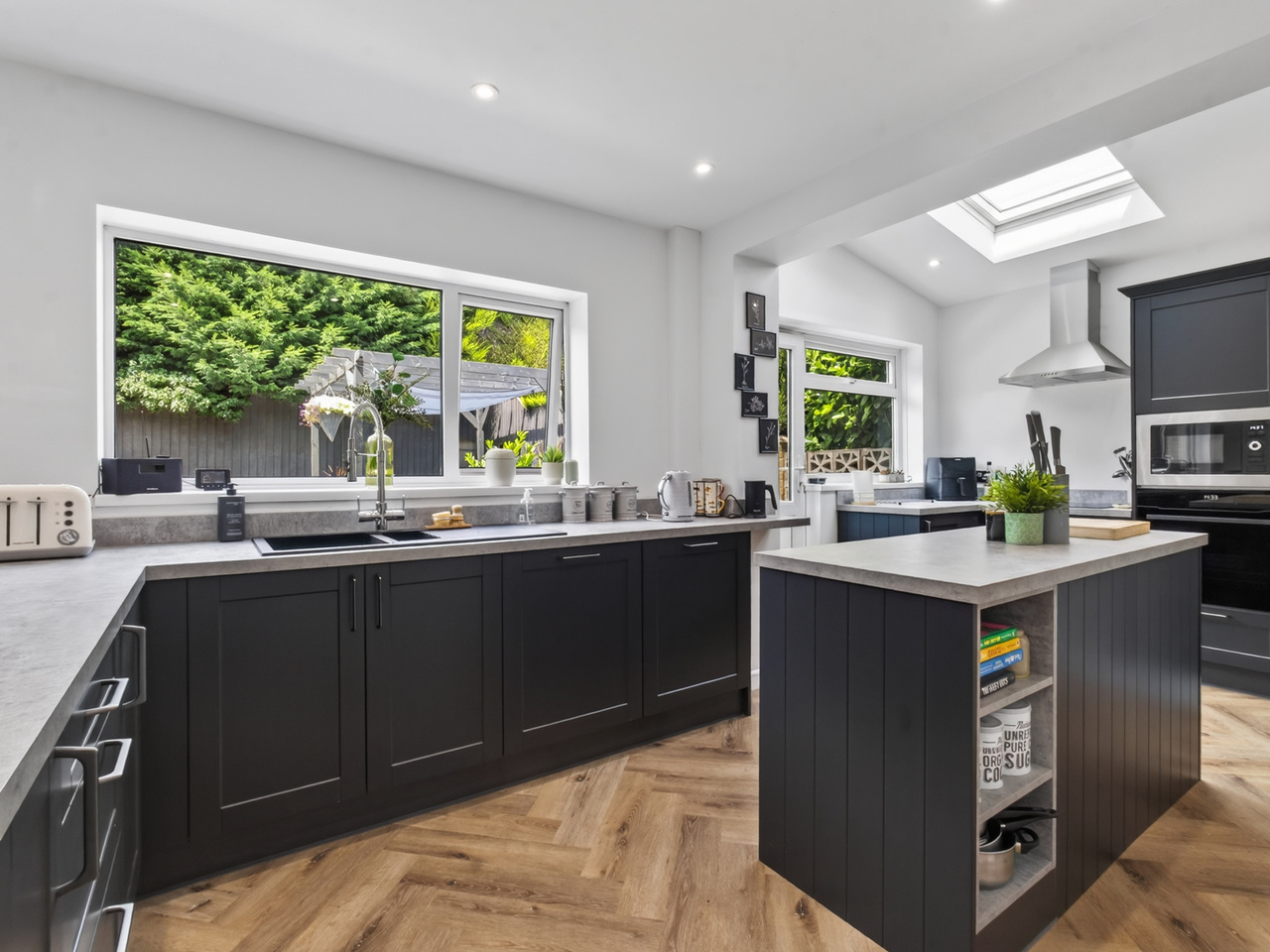 Kitchen (2)