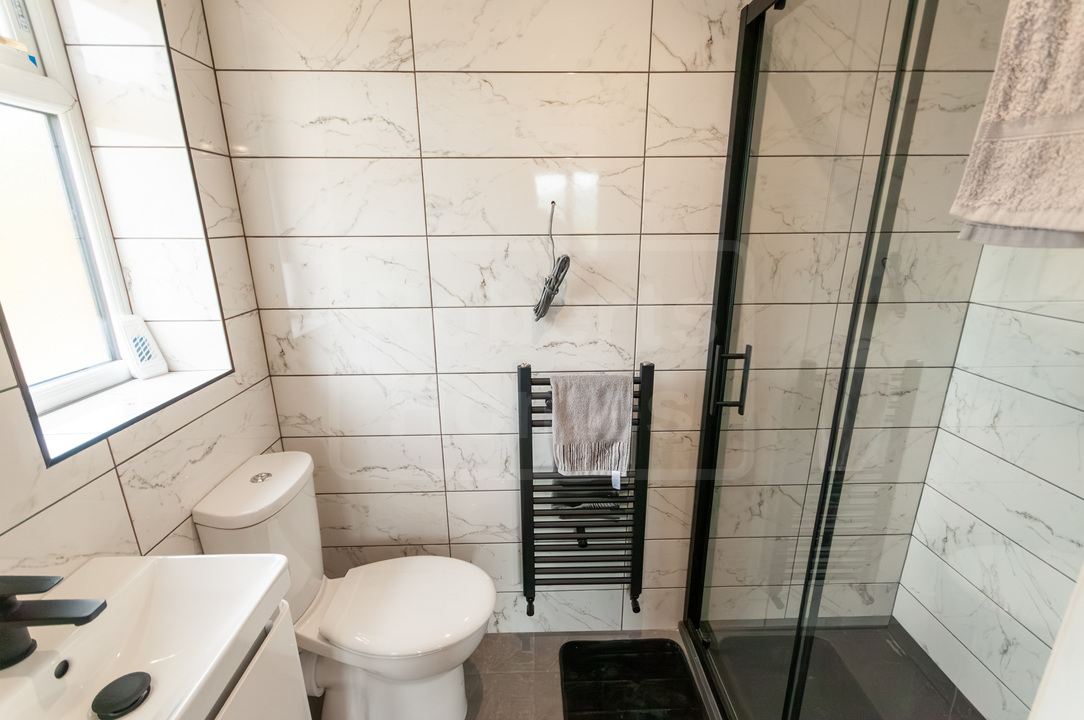 Ensuite