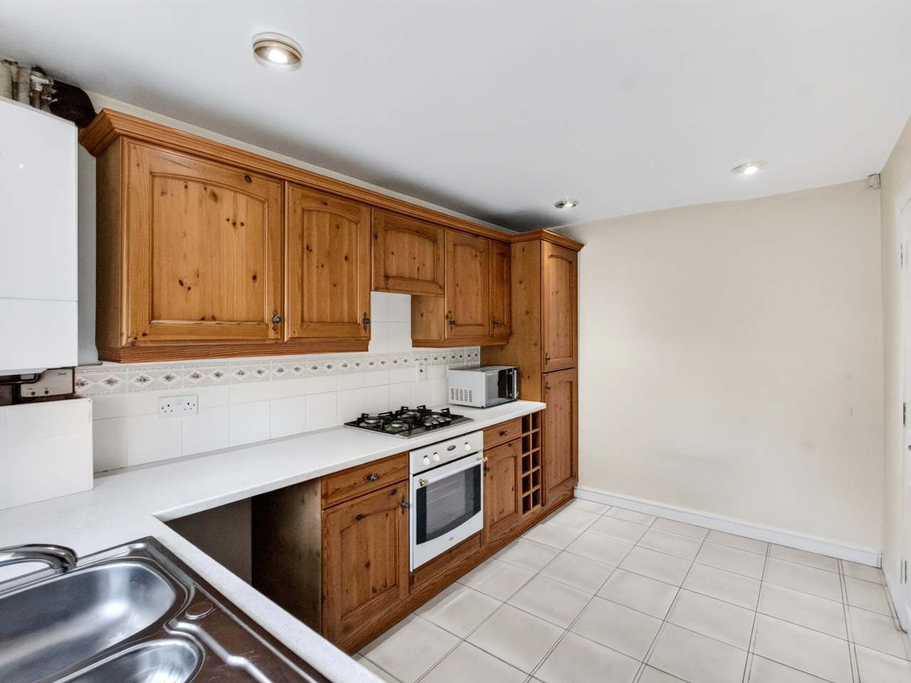 Kitchen (2)