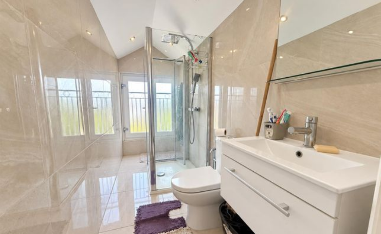 En-suite.PNG