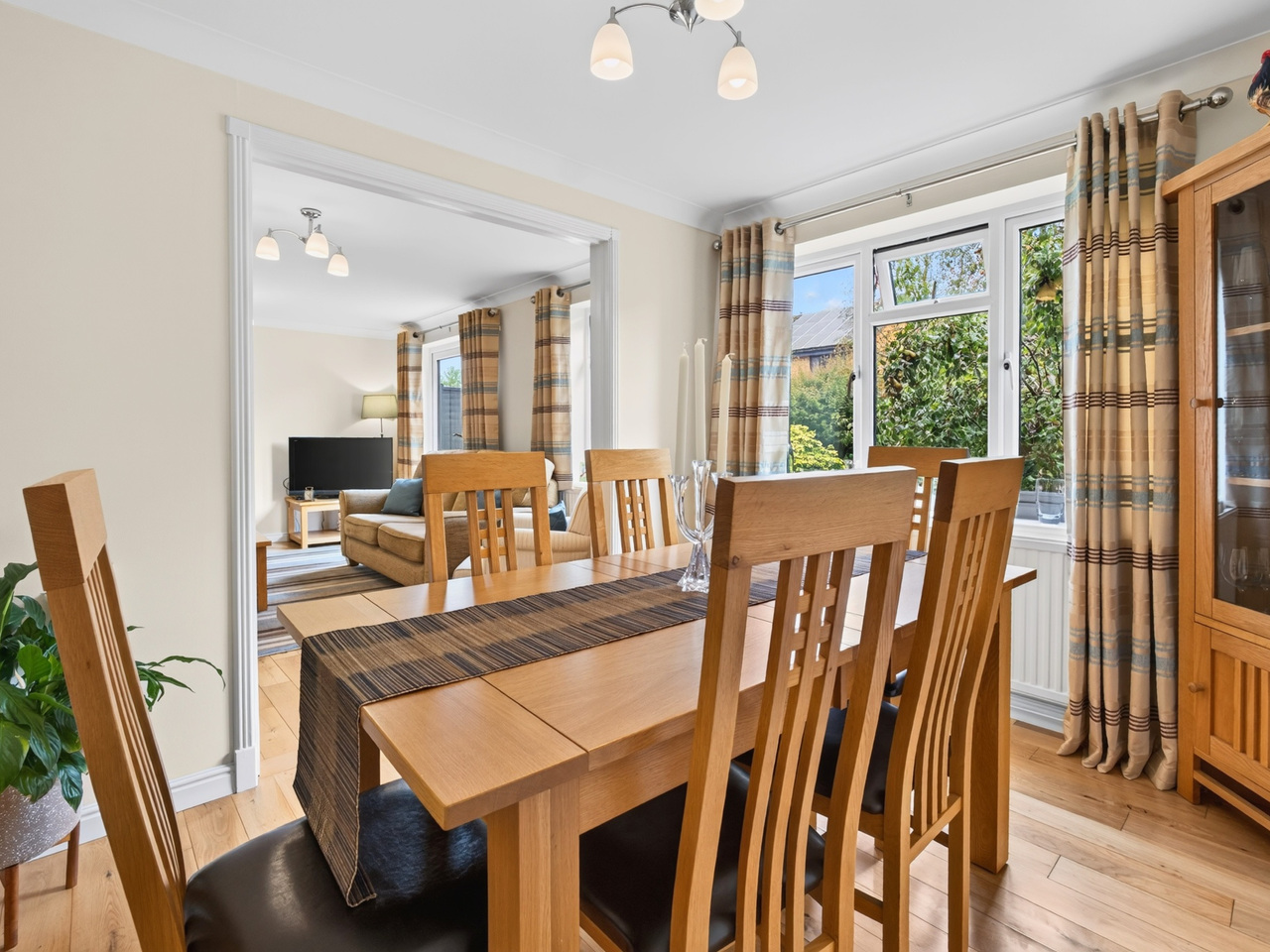 Dining Room (2)