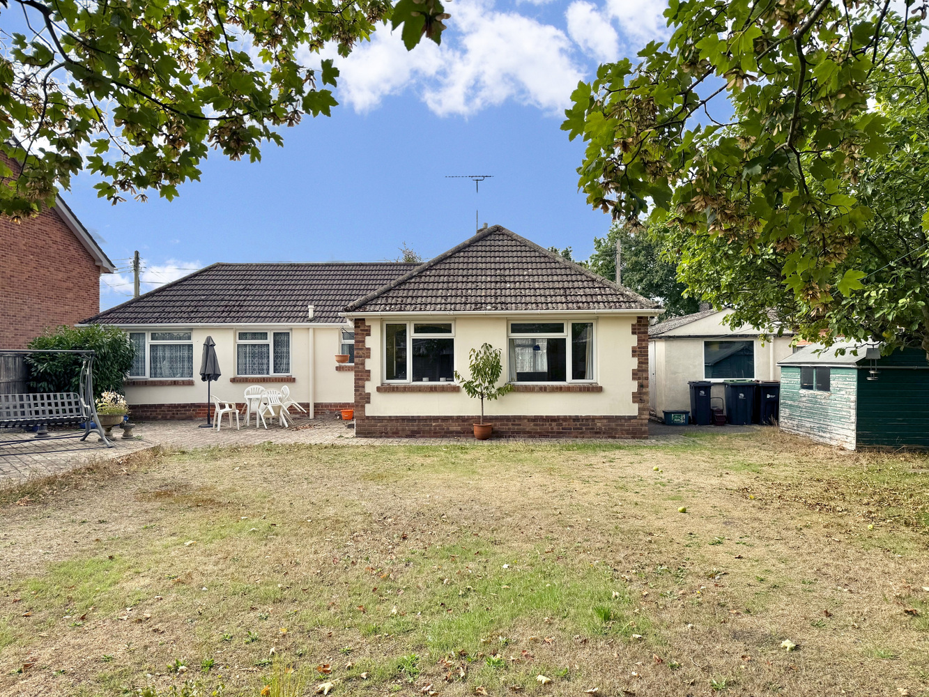 Oakhurst Lane, West Moors, Ferndown, Dorset, BH22