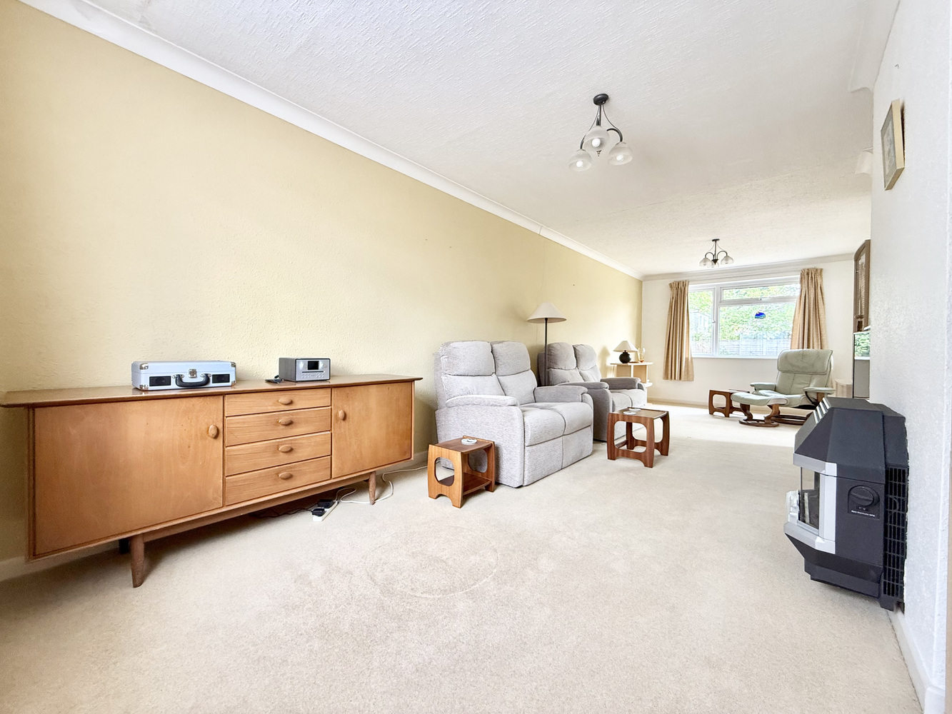 Oakhurst Lane, West Moors, Ferndown, Dorset, BH22