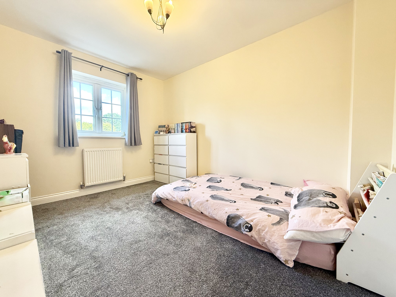 Cracklewood Close, West Moors, Ferndown, Dorset, BH22