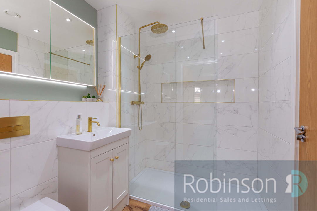 8 Vicarage Mews-17