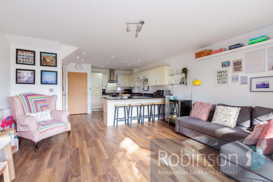 8 Vicarage Mews-11