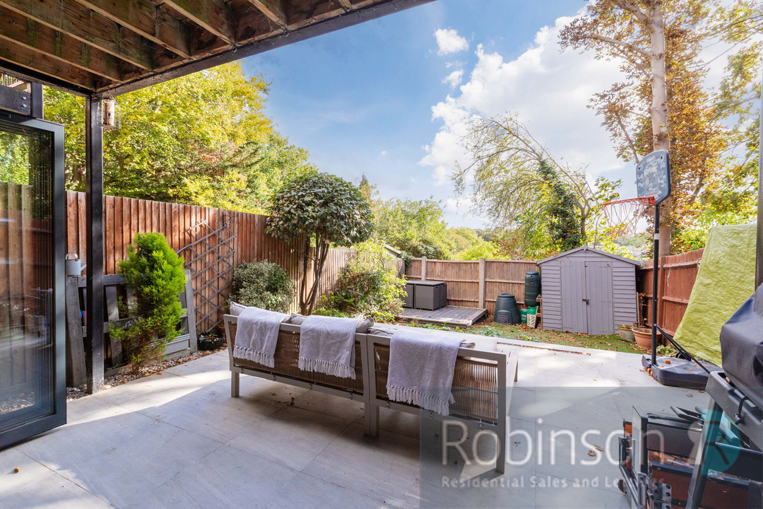 8 Vicarage Mews-1