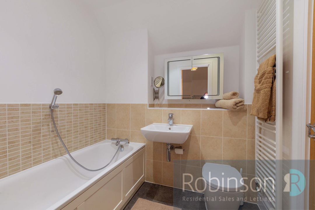 8 Vicarage Mews-21