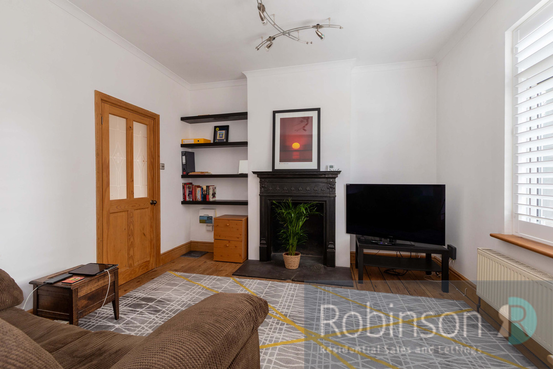Flat 1 37 Wellington Road-6