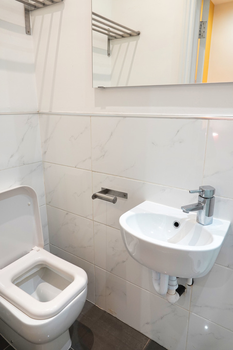 CR Room 2 ensuite