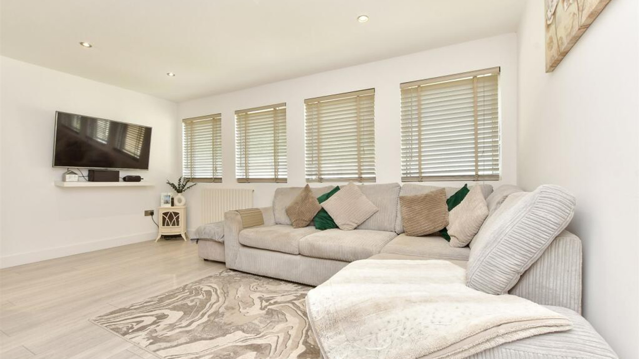 living area.jpeg
