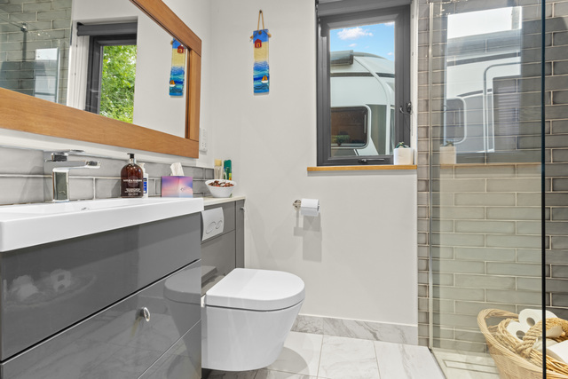 En-suite - Darach Barn