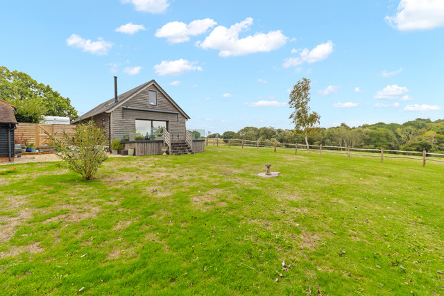 Darach Barn