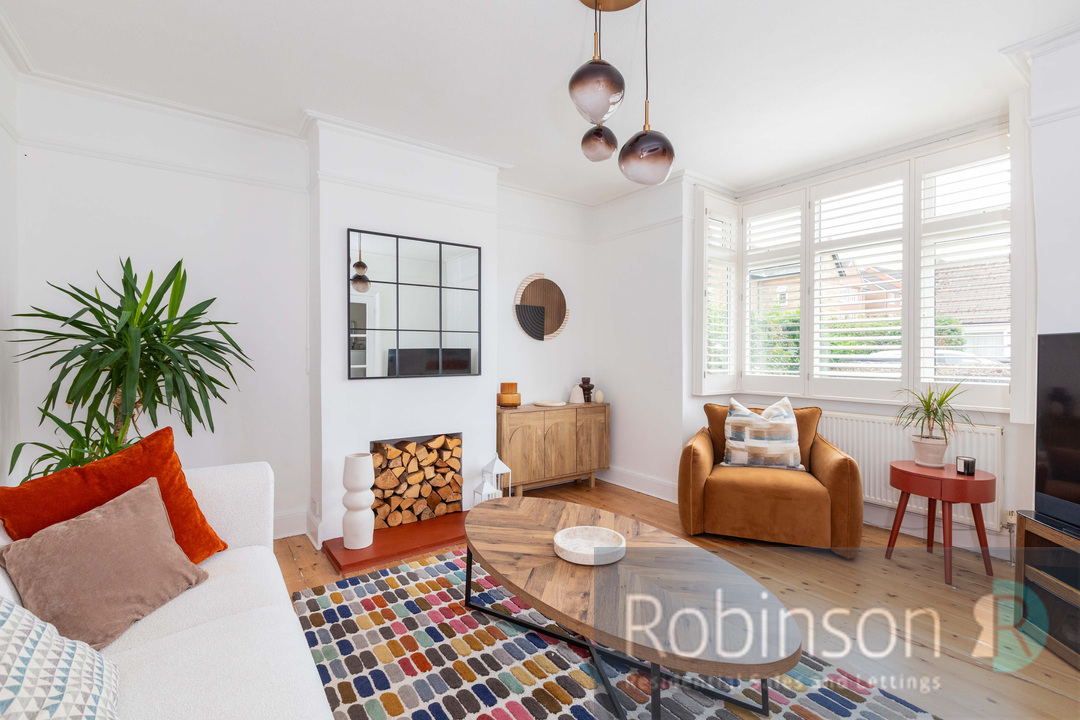 16 Fairford Road-11