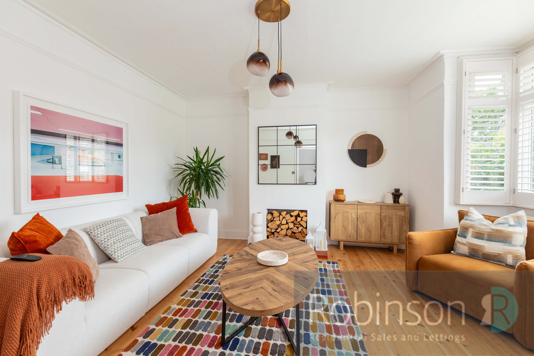 16 Fairford Road-10