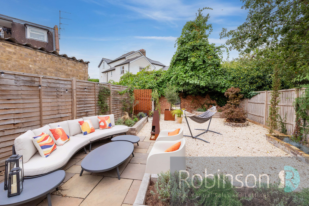 16 Fairford Road-2