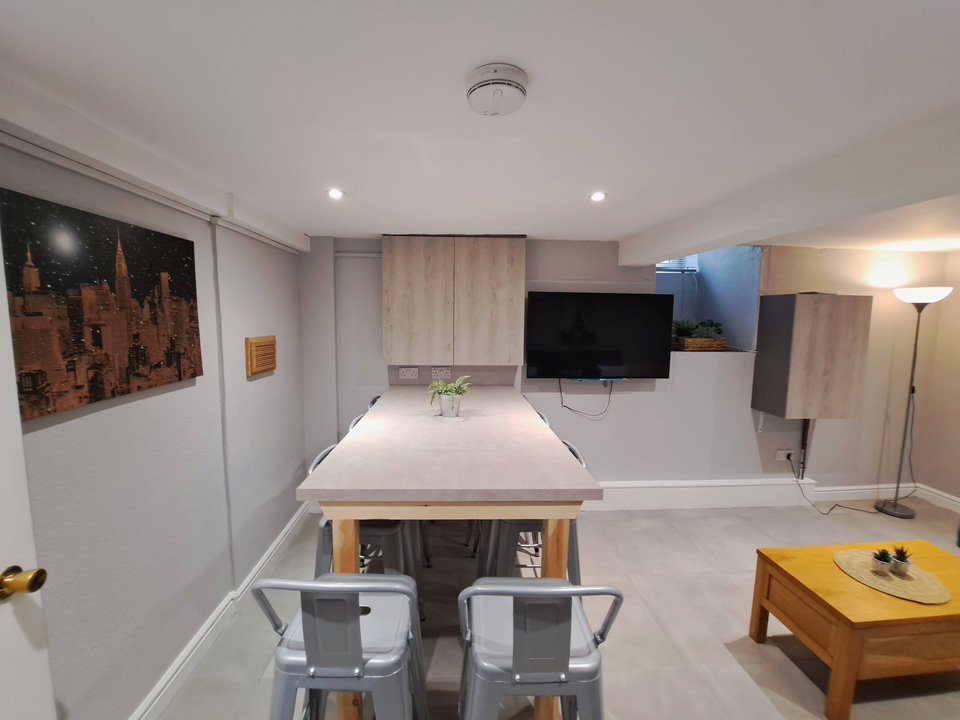 AG2-Lounge2
