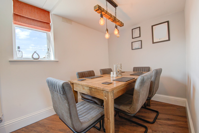 Snug and Dining Room