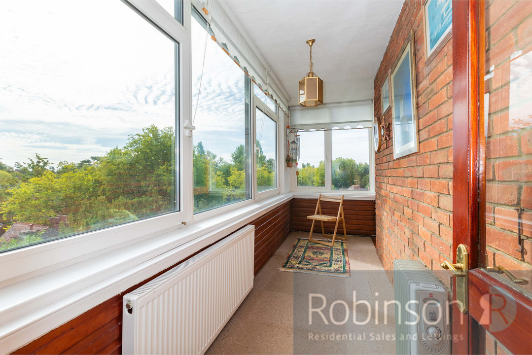 19 Woodhurst South-12