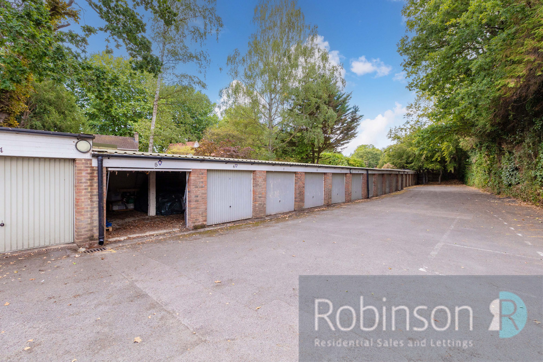 19 Woodhurst South-10