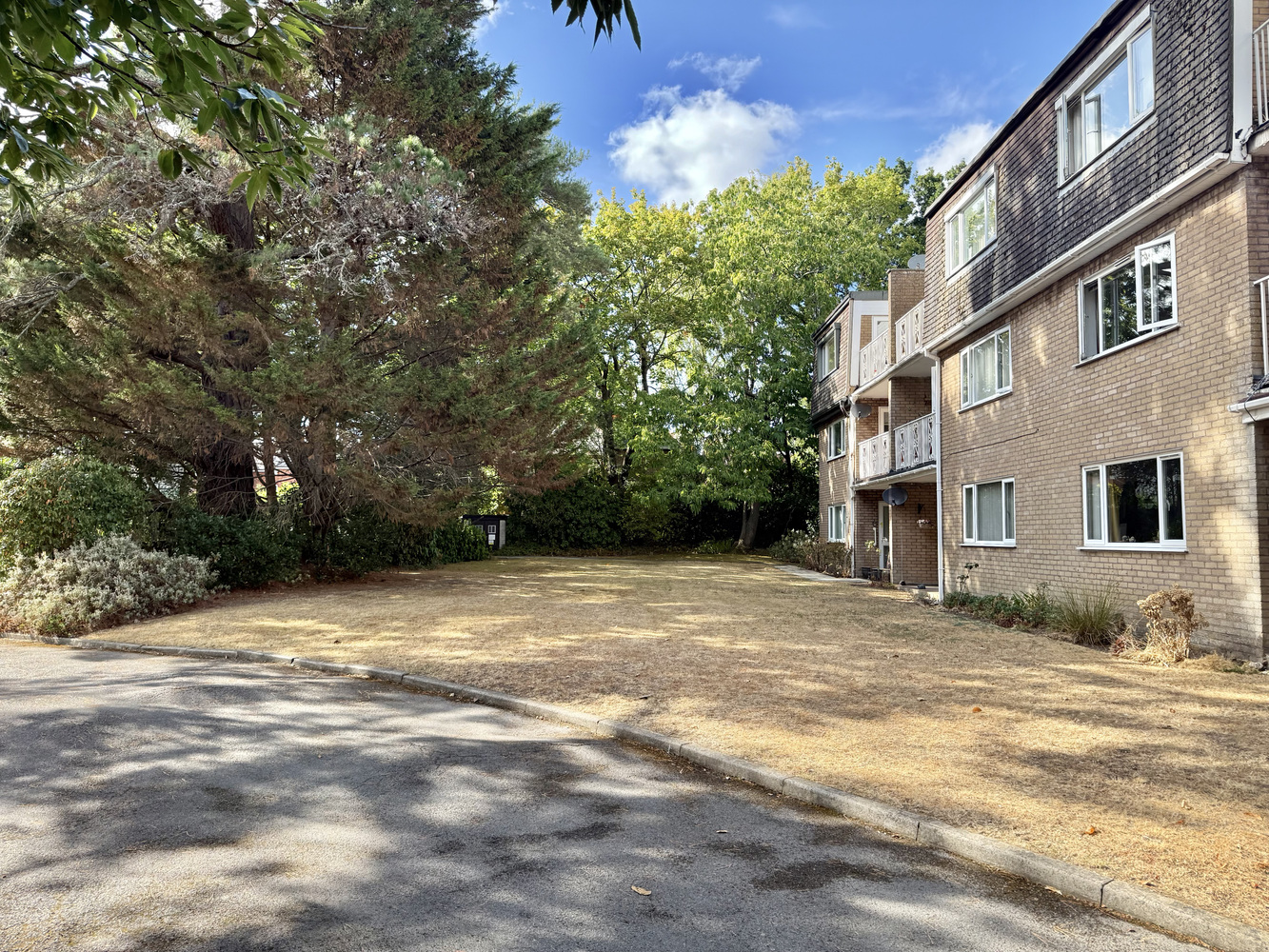 New Road, Ferndown, Dorset, BH22