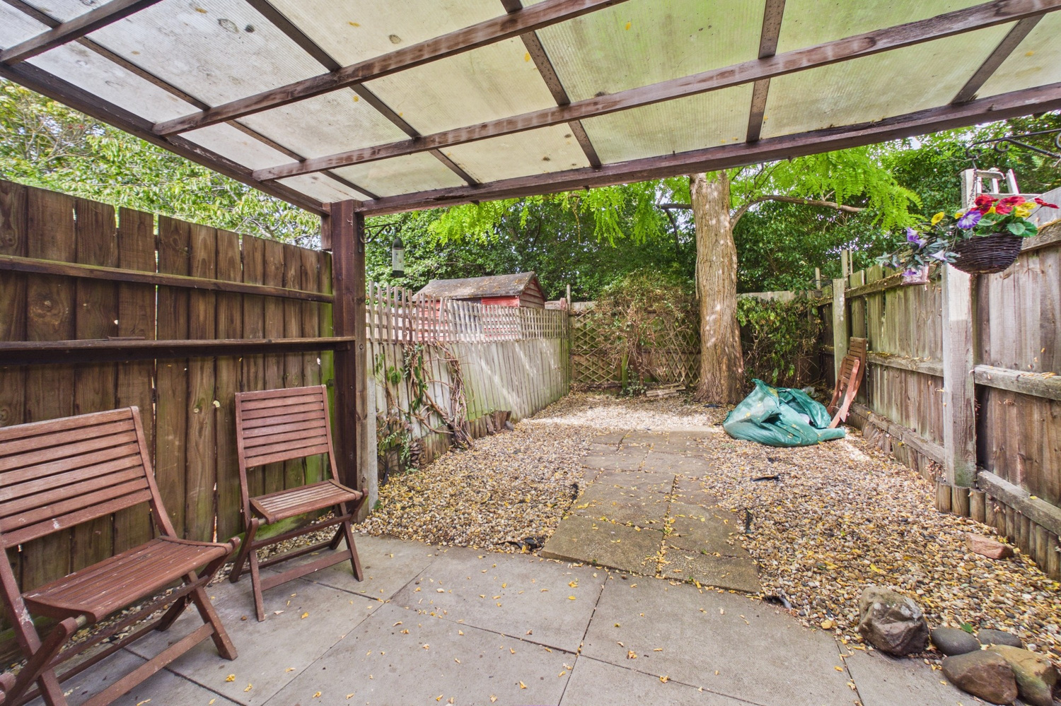 CAM03259G0-PR0327-STILL008